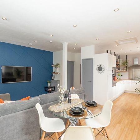 Vibrant City Centre Living Aberdeen Ngoại thất bức ảnh